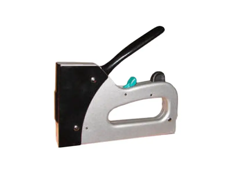 GP-045-j23-10-stapler-and-staples-stapler