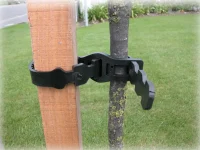 21460-super-soft-tree-ties-in-use
