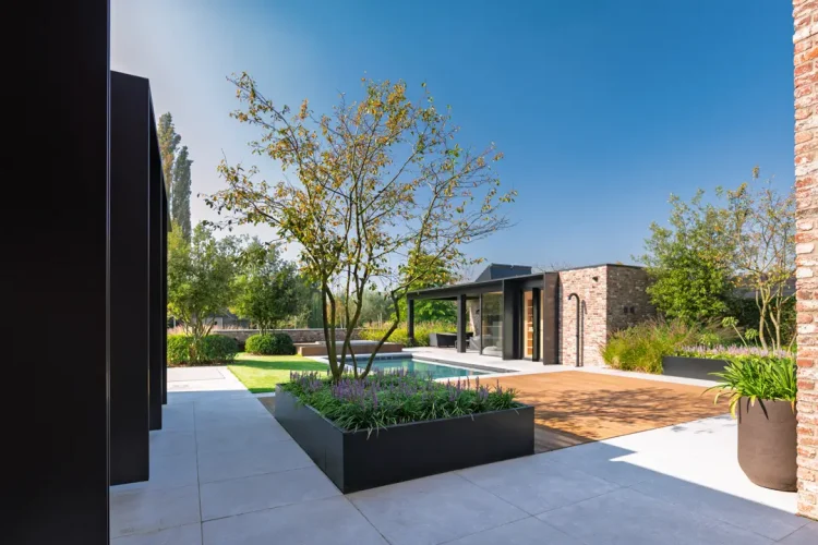 Retaining Wall Planter Archipello